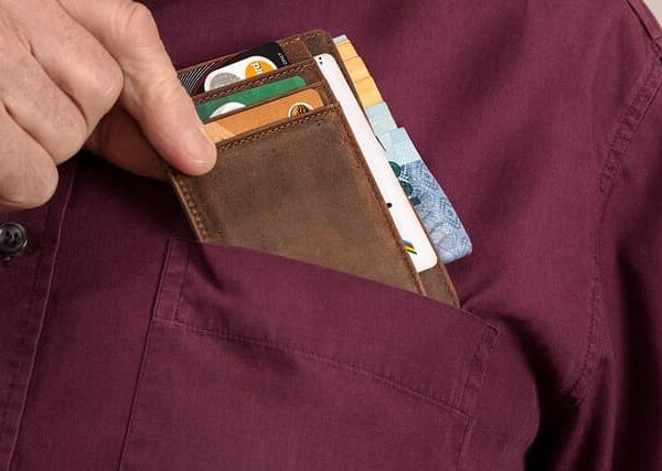 Financial Planning for Expats: Banks, Taxes, Transfers